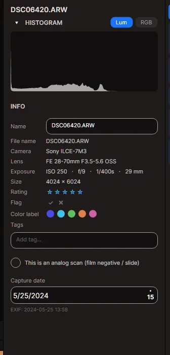 The Info panel: histogram, camera and lens, exposure, rating, flag, color label and tags