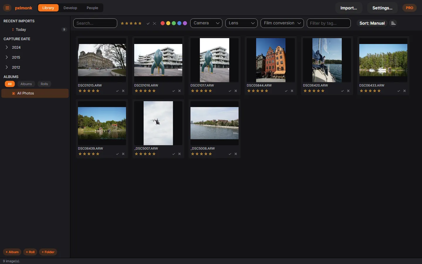 The pxlmonk interface in Library mode: sidebar, photo grid and toolbar